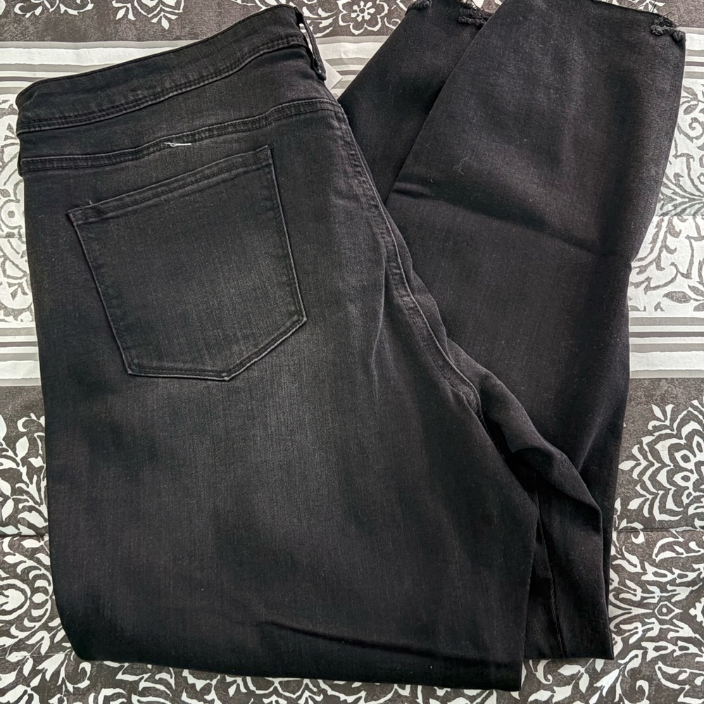 New York and Company Black Denim Jeans new 18 dream curvy boyfriend raw hemline